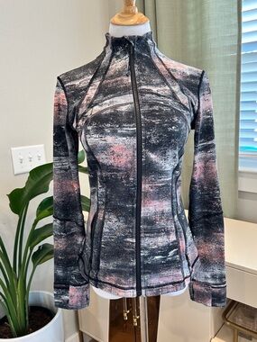 Lululemon Define jacket in Azurite Poppy Coral Multi